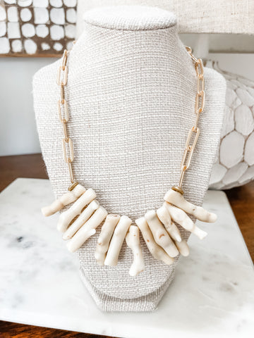 WHITE CORAL | PAPERCLIP CHAIN