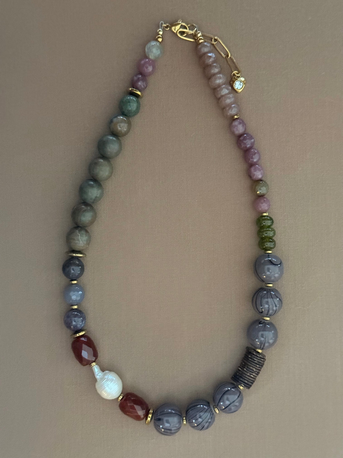 Garnet | Baroque Pearl