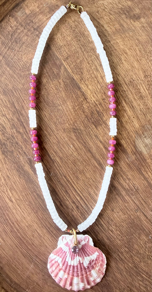 White|Fuchsia with Shell