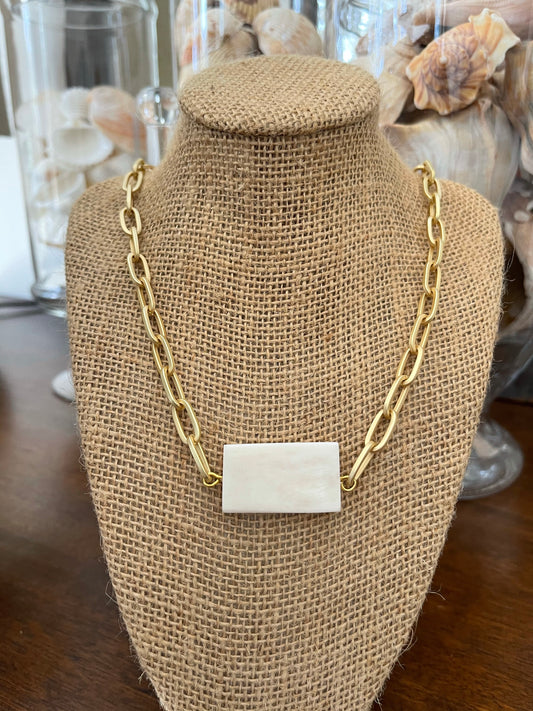 PAPERCLIP CHAIN WITH WHITE BONE PENDANT